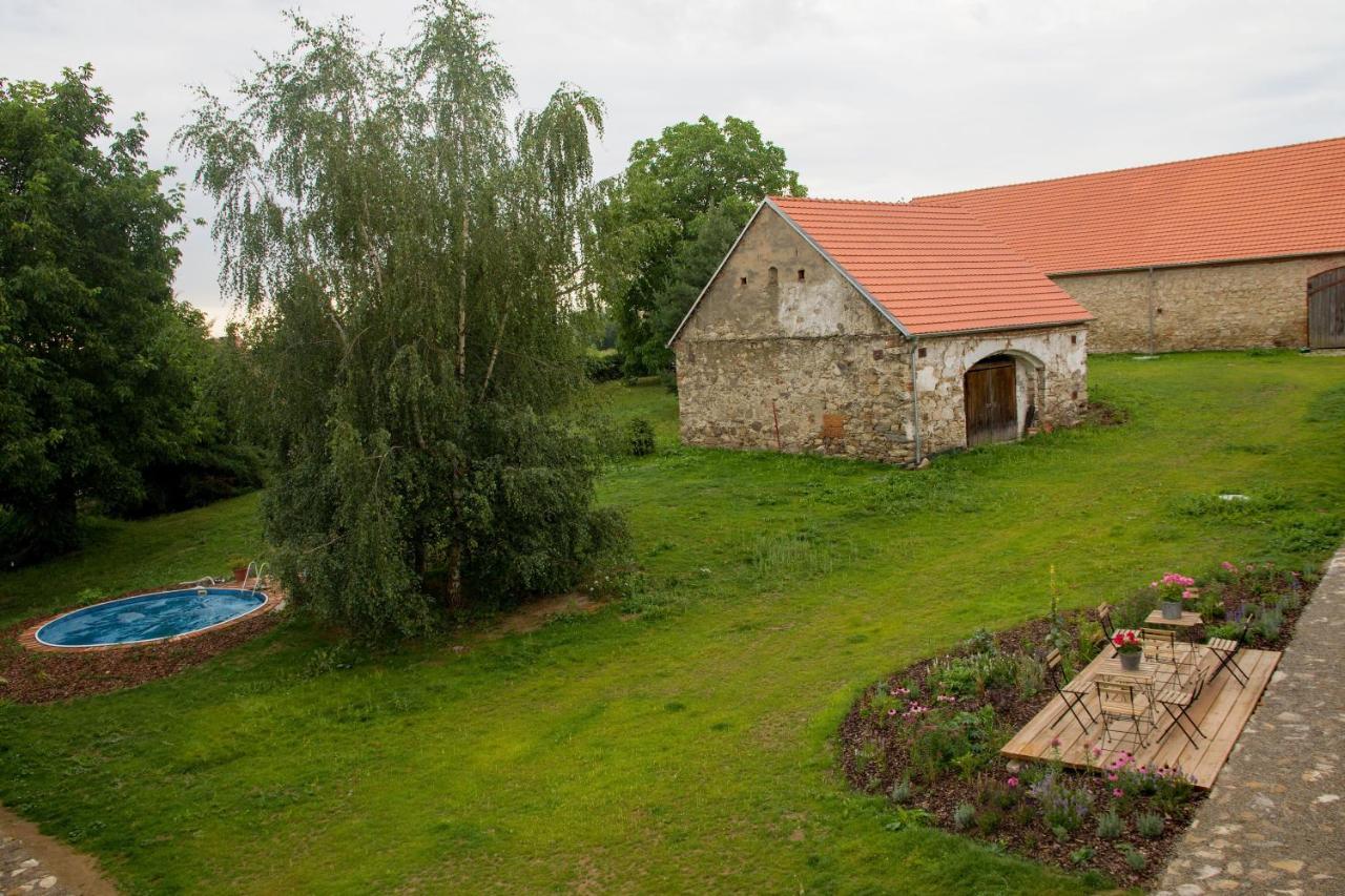 Orechovy Dvur Velke Nepodrice Exterior photo