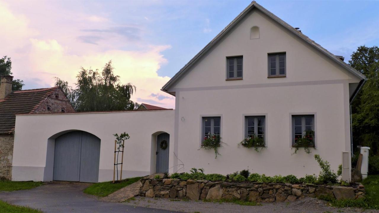 Orechovy Dvur Velke Nepodrice Exterior photo